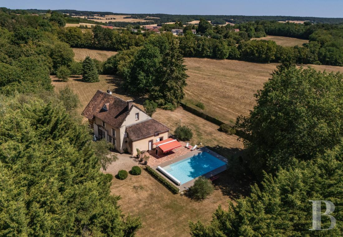 demeures et maisons a vendre france bourgogne   - 3