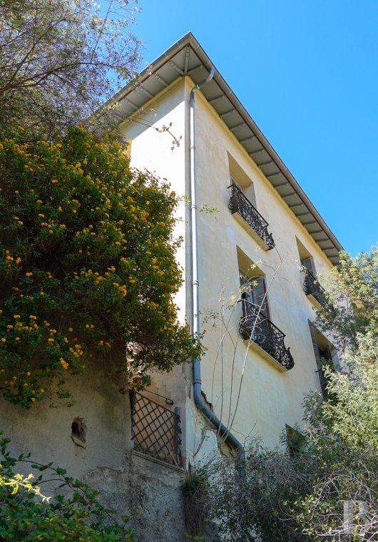 residences and character houses france provence cote dazur   - 2