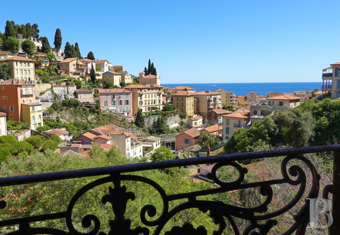 residences and character houses france provence cote dazur   - 1