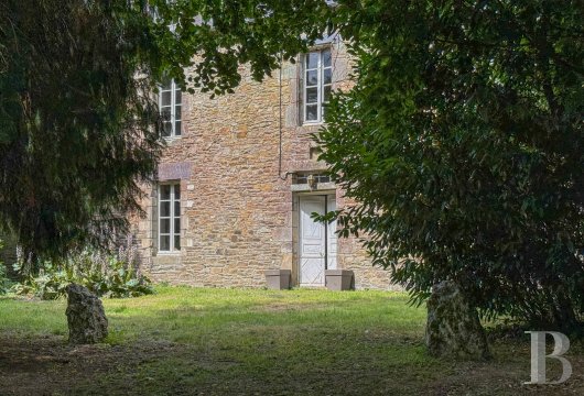 character properties France brittany   - 5