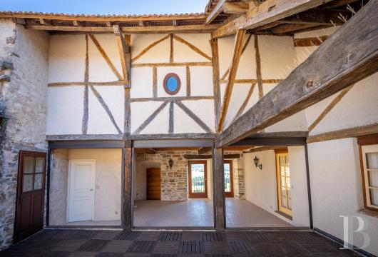 castles for sale France midi pyrenees   - 15