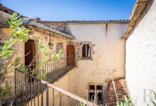 castles for sale France midi pyrenees   - 9