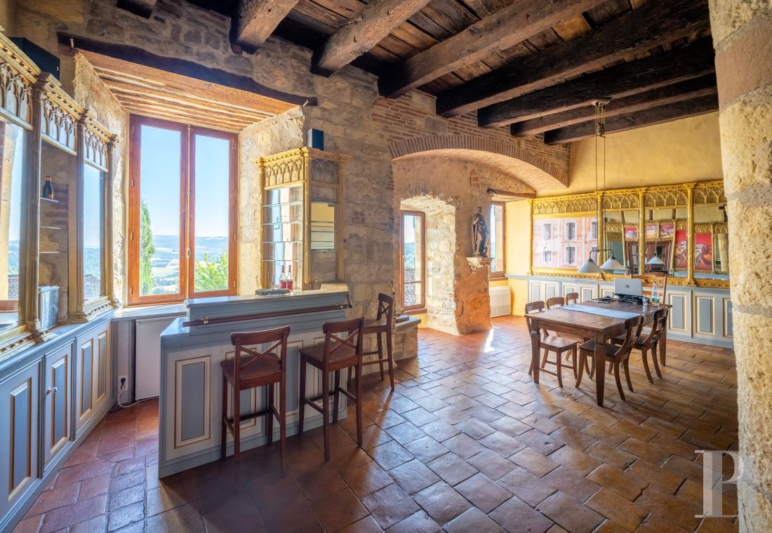 castles for sale France midi pyrenees   - 3