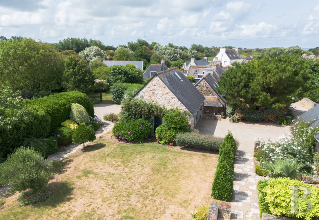 character properties France brittany   - 14