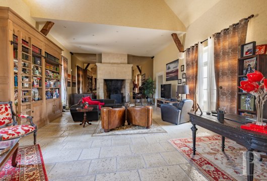 character properties France center val de loire   - 7