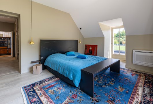 character properties France center val de loire   - 13