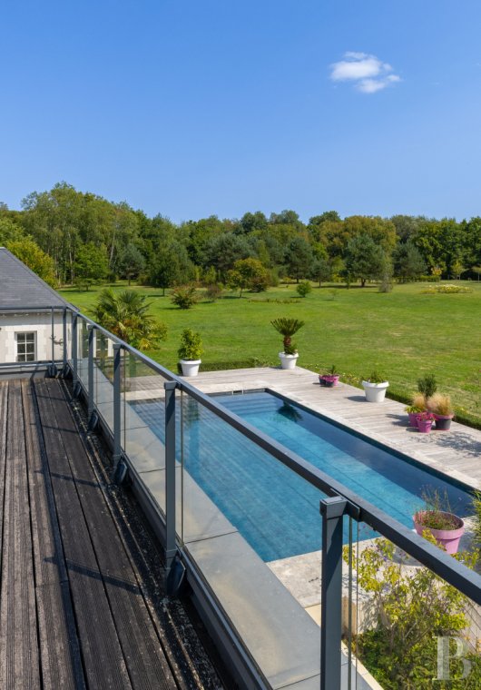character properties France center val de loire   - 10