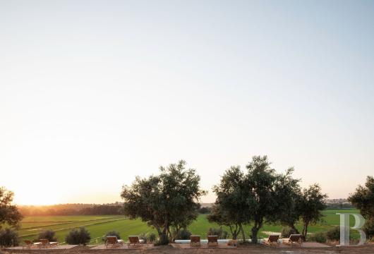 Dans l’Alentejo, deux maisons de famille au bord d’une rizière réhabilitées par un architecte  - photo  n°37