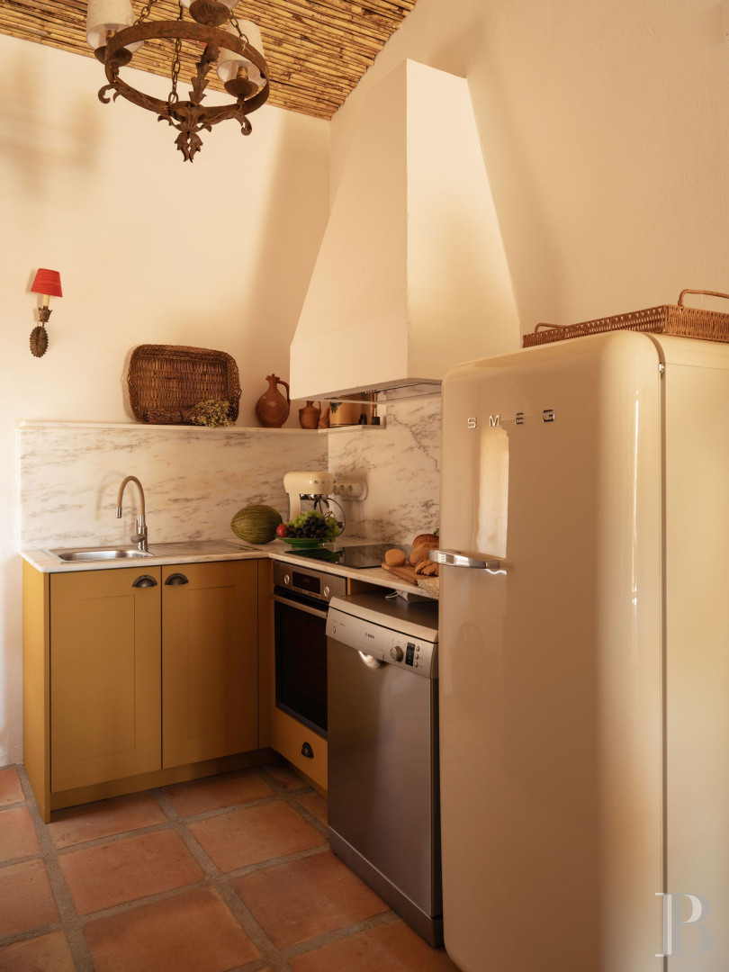 Dans l’Alentejo, deux maisons de famille au bord d’une rizière réhabilitées par un architecte  - photo  n°10