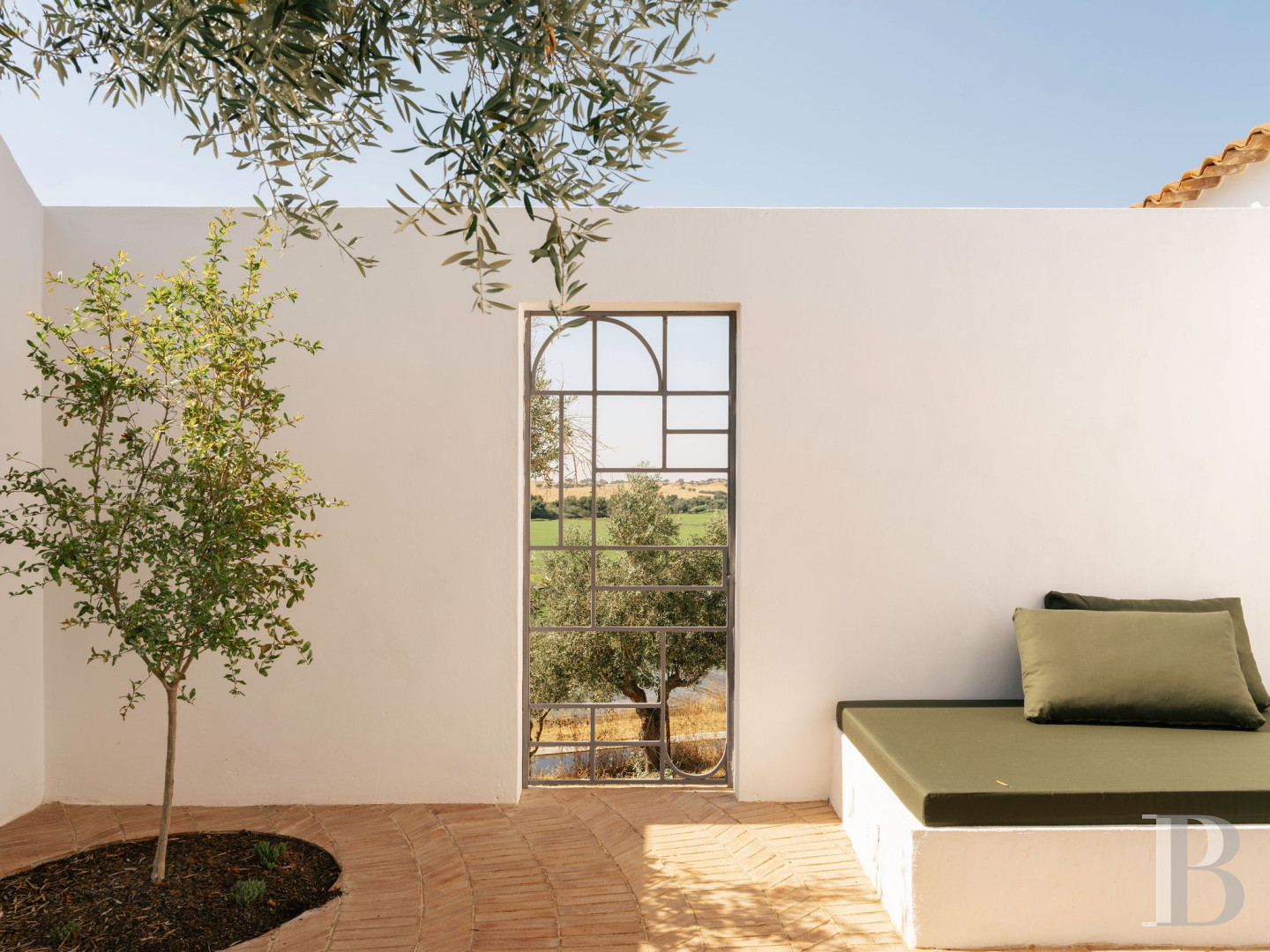 Dans l’Alentejo, deux maisons de famille au bord d’une rizière réhabilitées par un architecte  - photo  n°34
