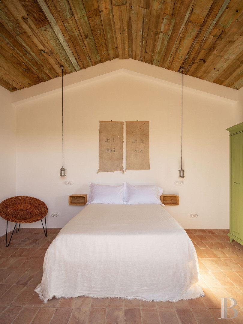 Dans l’Alentejo, deux maisons de famille au bord d’une rizière réhabilitées par un architecte  - photo  n°27