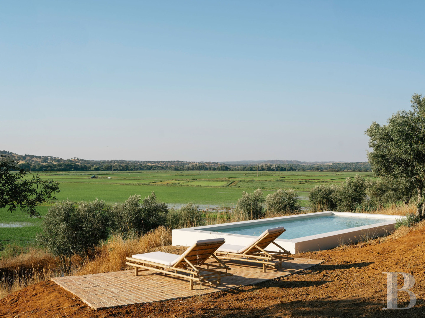 Dans l’Alentejo, deux maisons de famille au bord d’une rizière réhabilitées par un architecte  - photo  n°36