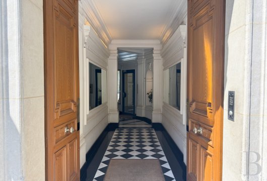 appartements a vendre paris paris   - 8