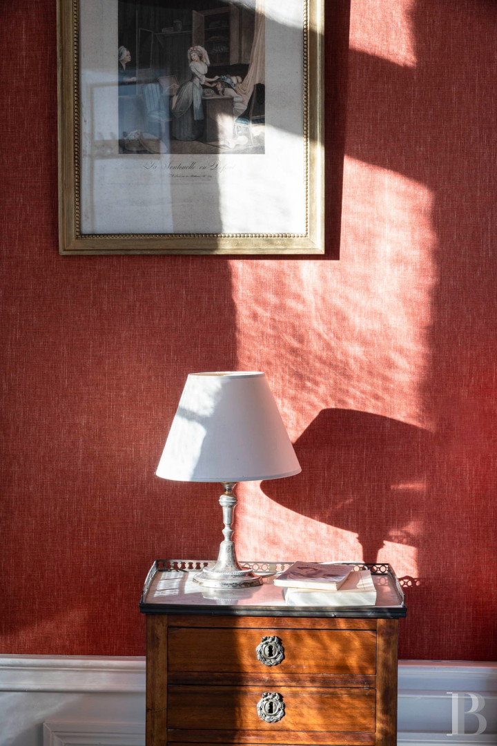 A Burgundian chateau overlooking the Vézelay valley in the heart of the village of Tharoiseau, in Yonne  - photo  n°17