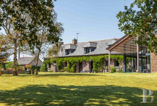 brittany - A renovated farmhouse and grounds of nearly 6,000 m²,  nestled in the wooded countryside of Brittany, to the west of Rennes