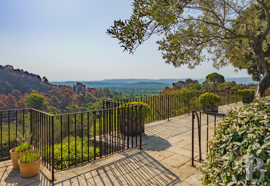 demeures et maisons a vendre france paca   - 17