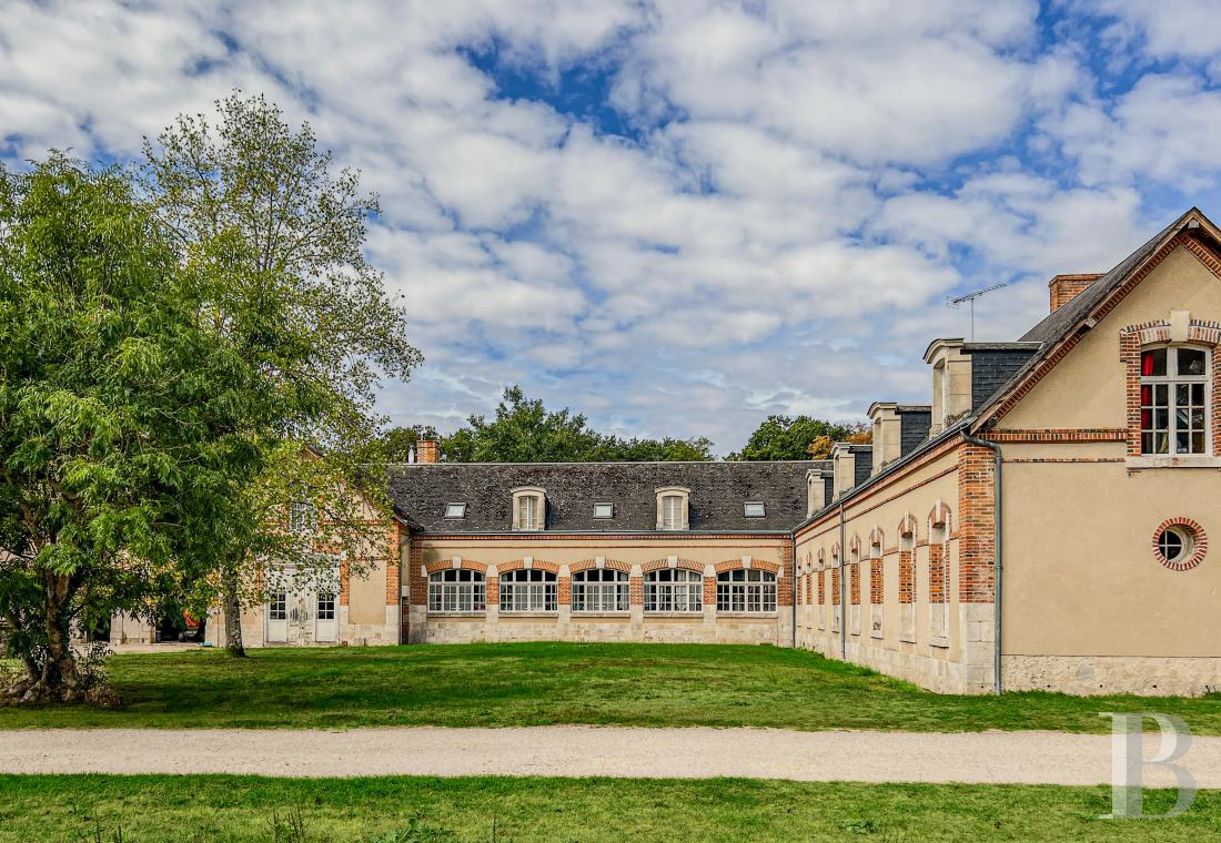 chateaux for sale France center val de loire   - 14