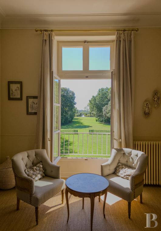 chateaux for sale France languedoc roussillon   - 13