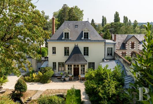center-val-de-loire - In the centre of Montrichard A maison de maître with guest rooms and rock-cut event galleries