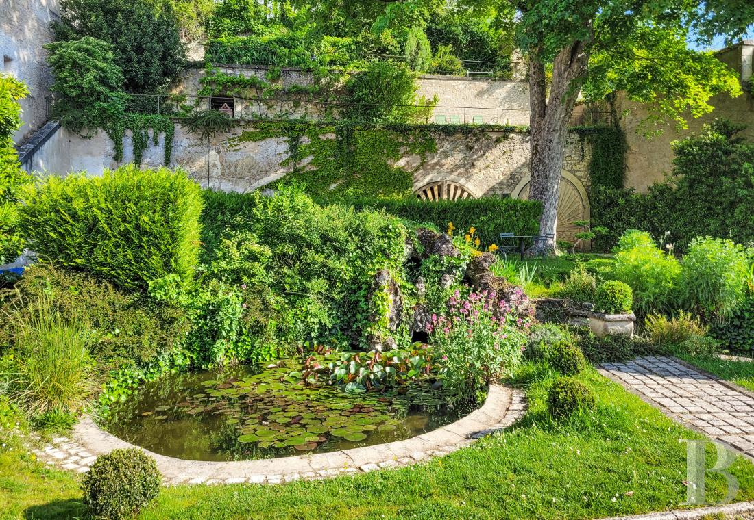 properties in town center val de loire   - 22