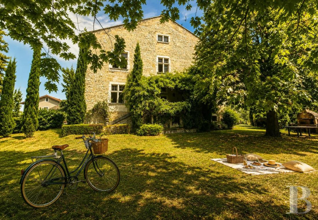 manoirs a vendre rhones alpes   - 4