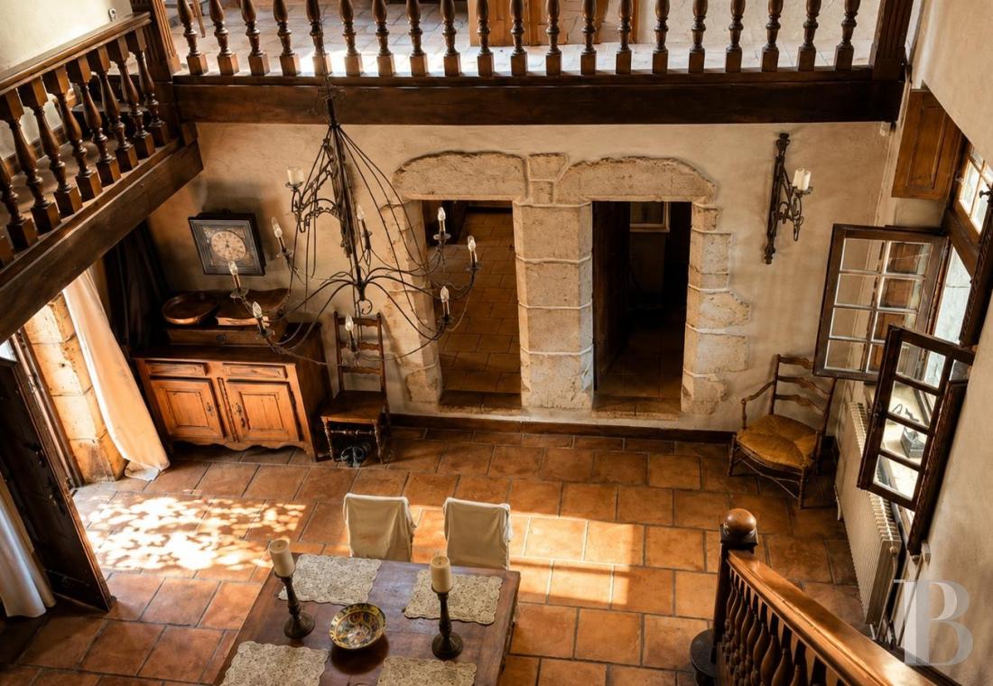 manoirs a vendre rhones alpes   - 13