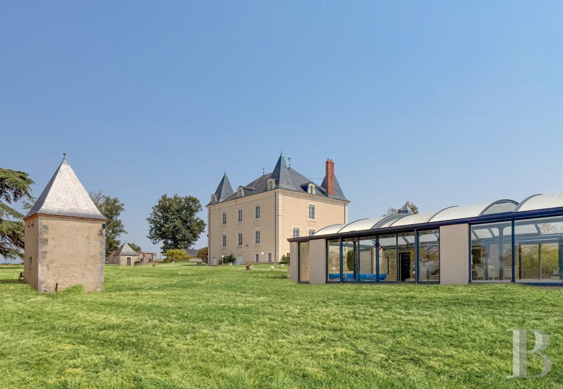 manoirs a vendre poitou charentes   - 1