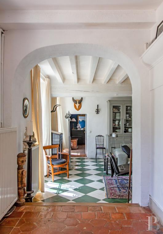 residences and character houses france ile de france   - 8