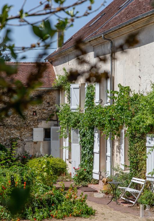 residences and character houses france ile de france   - 4