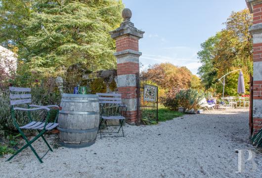 demeures et maisons a vendre france bourgogne   - 24
