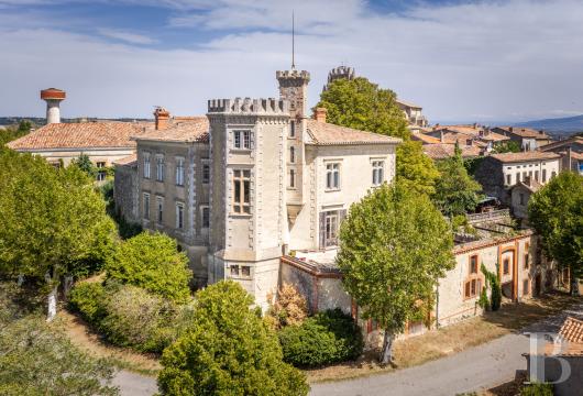 chateaux for sale France midi pyrenees   - 3