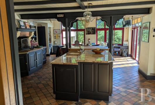 demeures et maisons a vendre france bretagne   - 14