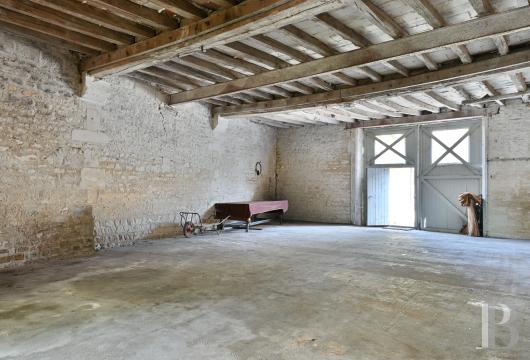 demeures et maisons a vendre france bourgogne   - 12