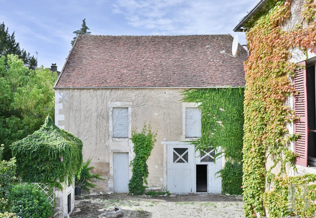 demeures et maisons a vendre france bourgogne   - 9