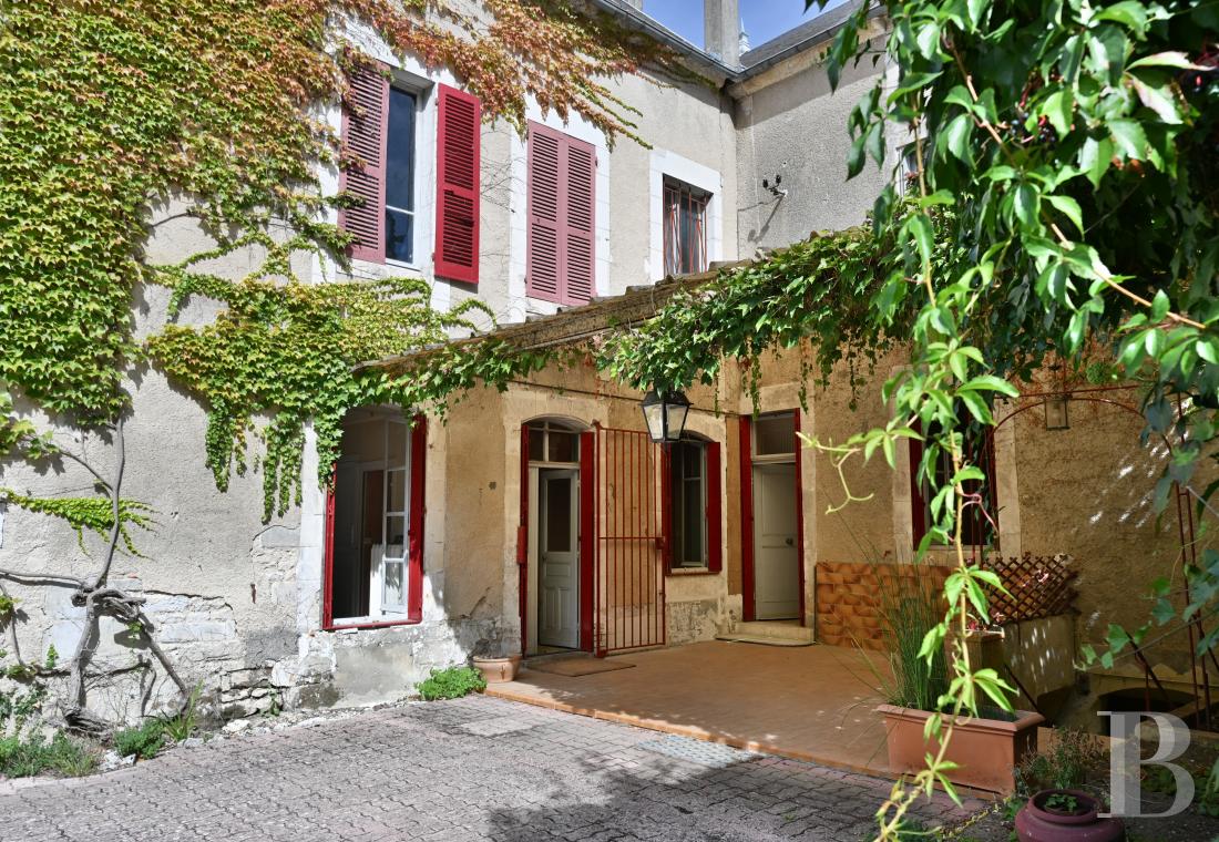 demeures et maisons a vendre france bourgogne   - 2