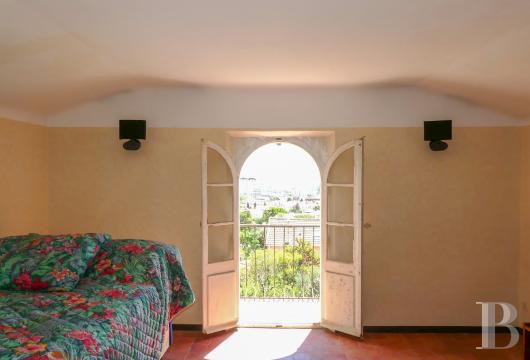 properties in town provence cote dazur   - 17