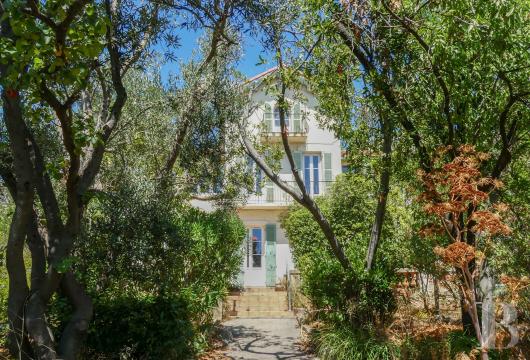 properties in town provence cote dazur   - 2