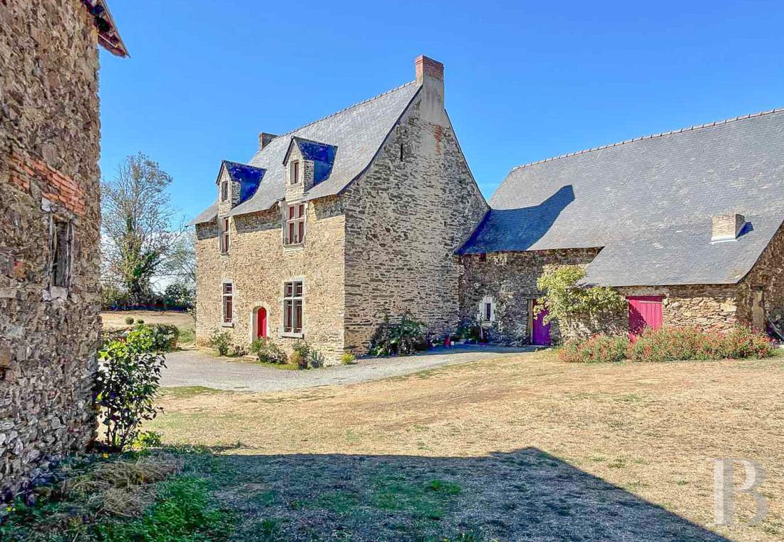 demeures et maisons a vendre france pays de loire   - 1