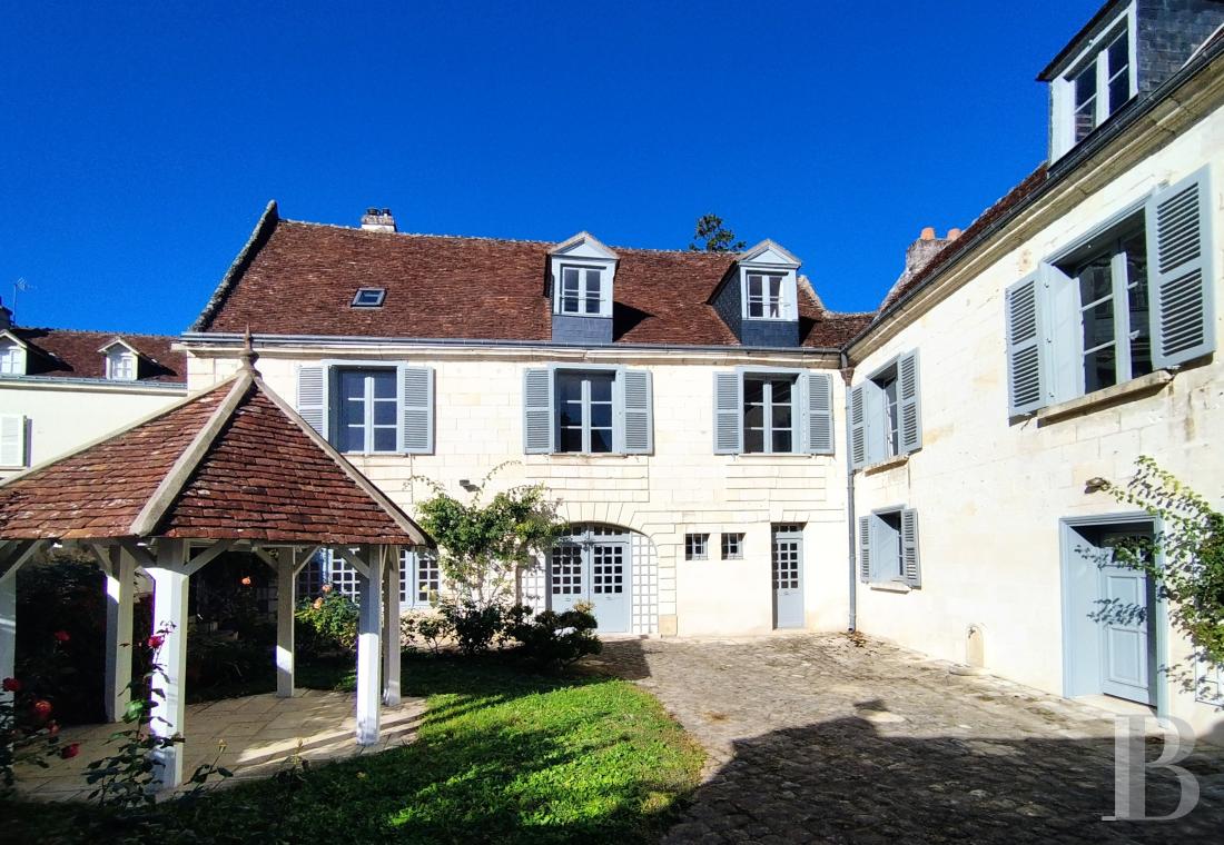 demeures et maisons a vendre france centre val de loire   - 1