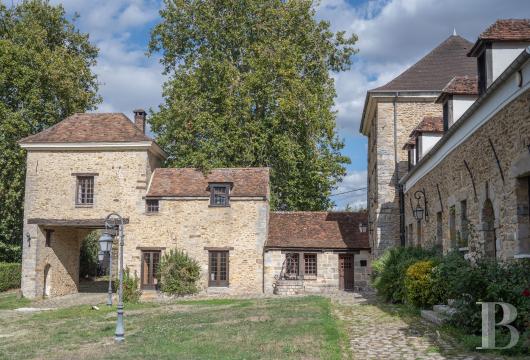 residences and character houses france ile de france   - 4