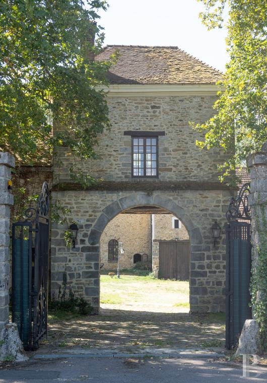 residences and character houses france ile de france   - 7