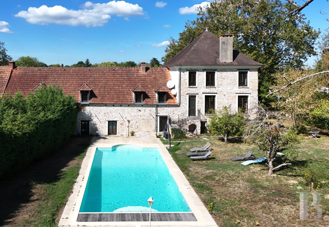 residences and character houses france ile de france   - 3