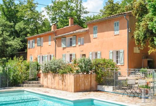 provence-cote-dazur - A renovated 18th-century Provence farmhouse, in 1.5-hectare grounds, in the central Var area, encircled by countryside, 5 minutes by car from a village