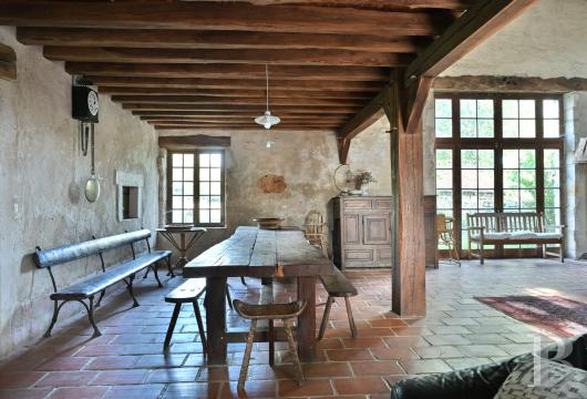 vieilles maisons francaises bourgogne   - 15