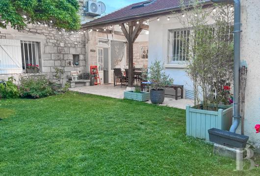 demeures et maisons a vendre france picardie   - 13