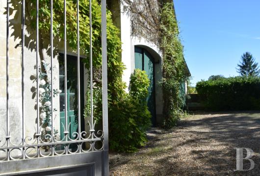 demeures et maisons a vendre france centre val de loire   - 12