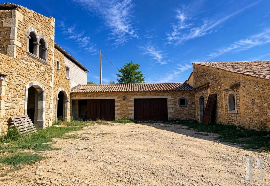 french mas and farms for sale provence cote dazur   - 3