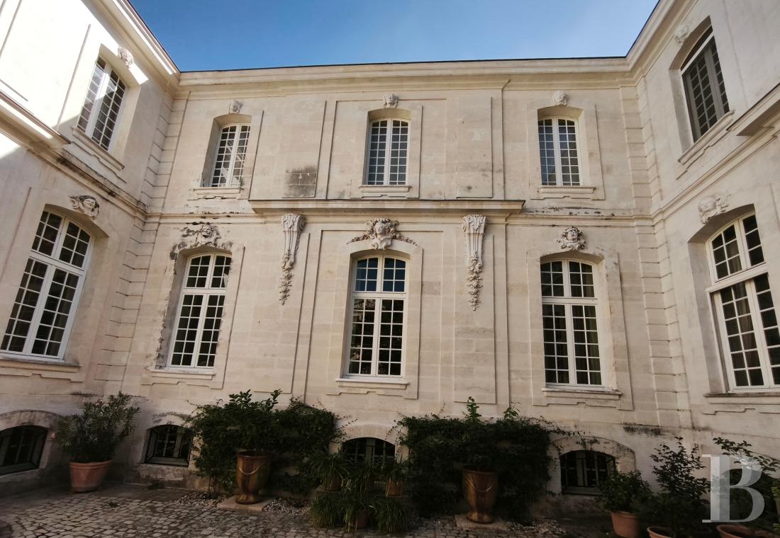 mansion houses for sale France rhones alps   - 1