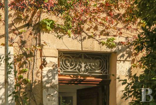 provence-cote-dazur - A 19th-century residence and its former magnanerie In a wooded garden alongside a river