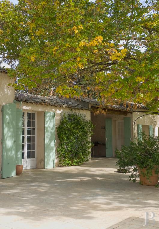 demeures et maisons a vendre france paca   - 13